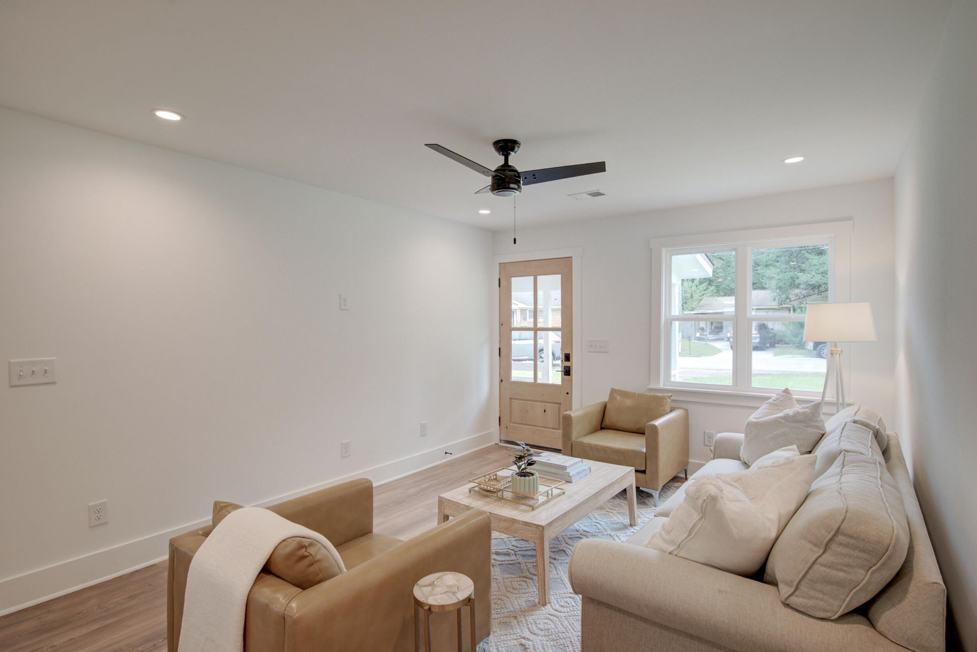 1472 Village Road Photo 6