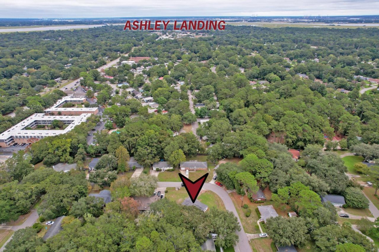 1472 Village Road Photo 62