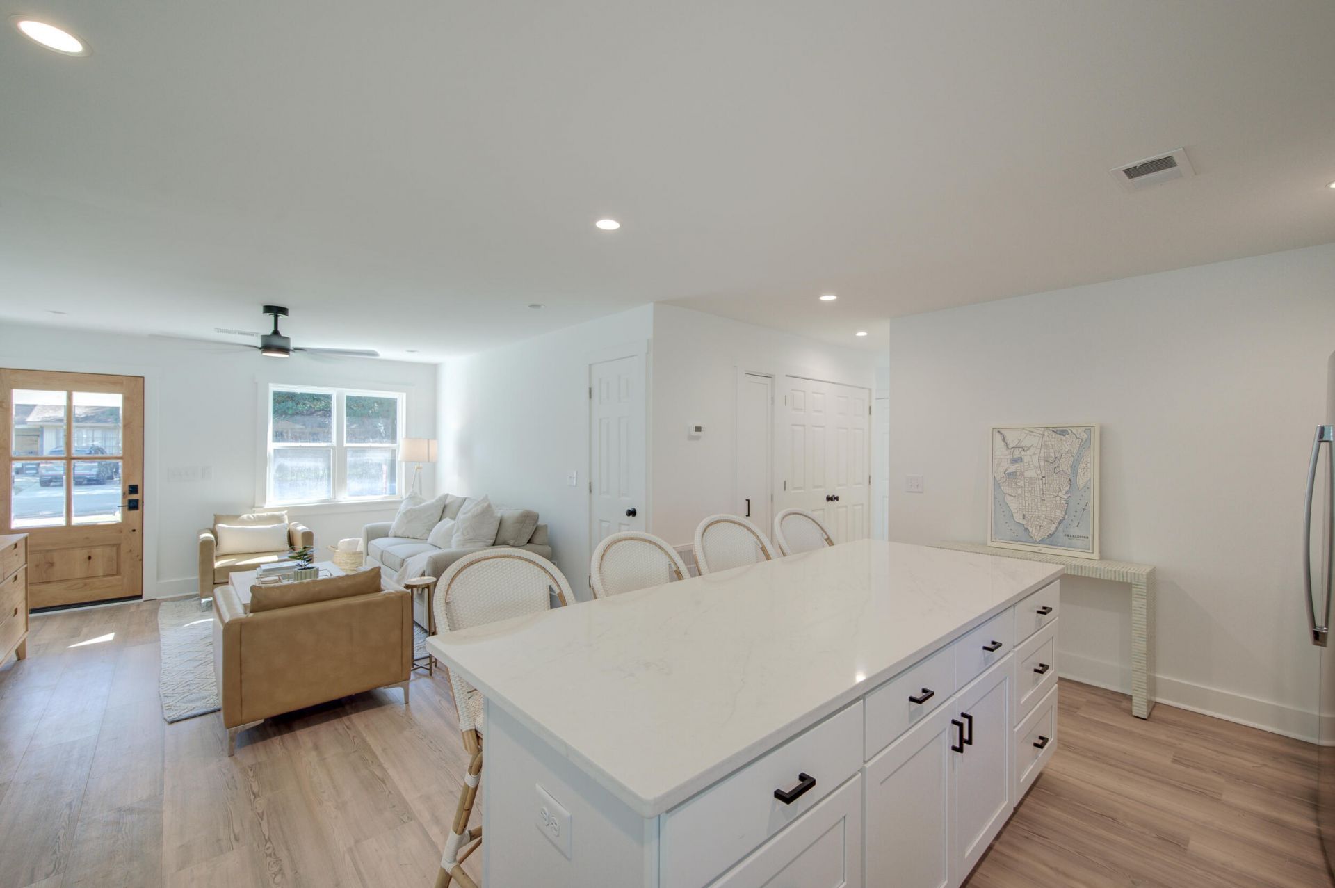 1472 Village Road Photo 7
