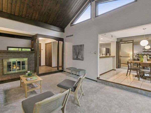 6115 Lincoln Drive, Unit 353, Edina, MN 55436