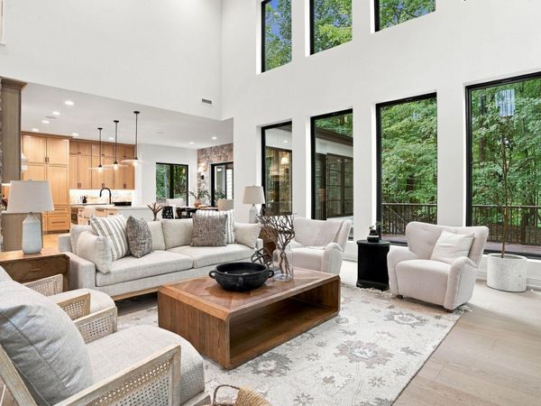 1426 Holdridge Circle , Wayzata, MN 55391