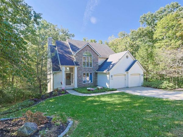 5748 Golf Crest Drive, Beckett Ridge, OH 45069