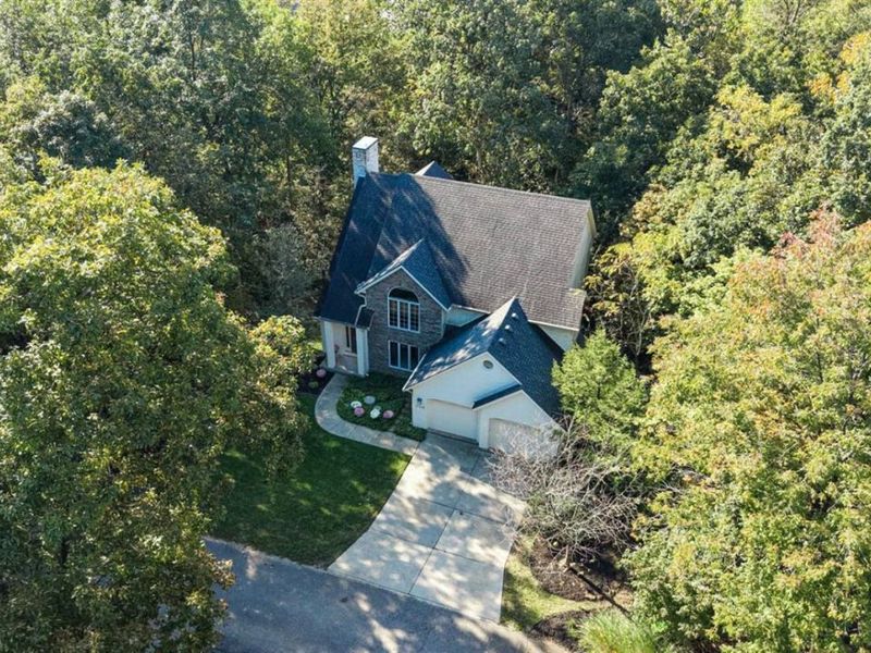 5748 Golf Crest Drive, Beckett Ridge, OH 45069 Photo 2