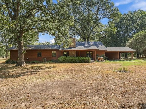 180 N FM 911 , Avery, TX 75554