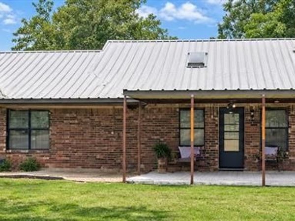18830 Johnson Lane, Farmersville, TX 75442
