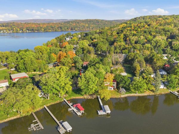 N3231 Tipperary Point Road, Poynette, WI 53955