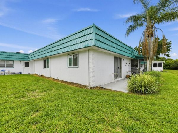 205 KINGS BOULEVARD , Unit 67, SUN CITY CENTER, FL 33573
