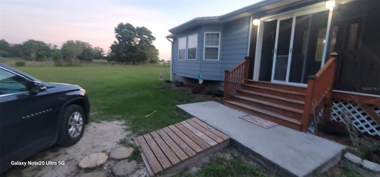 7350 SE 181st Court , Morriston, FL 32668 Photo