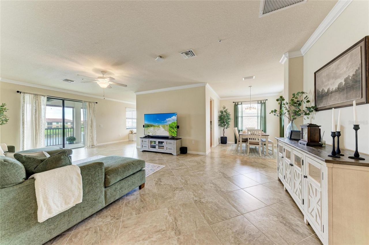 20051 Ragazza Circle, Unit 202, Venice, FL 34293 Photo