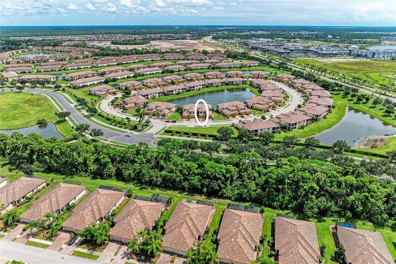 20051 Ragazza Circle, Unit 202, Venice, FL 34293 Photo