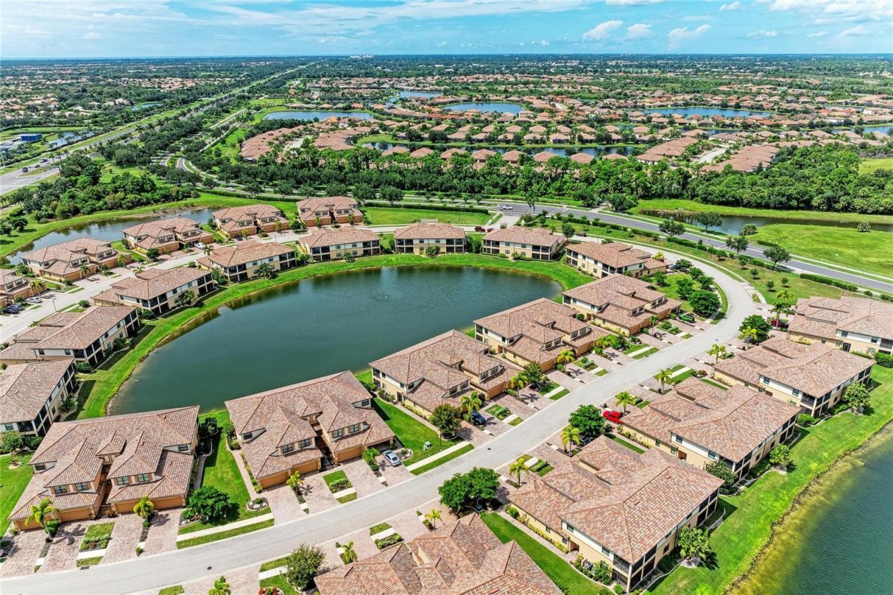 20051 Ragazza Circle, Unit 202, Venice, FL 34293 Photo