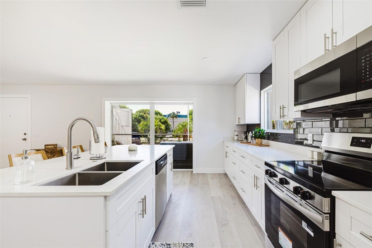 805 E Gulf Drive, Unit A1, Sanibel, FL 33957 Photo