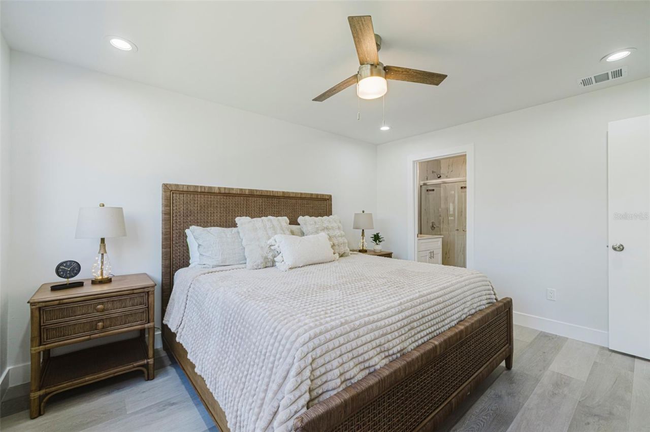 805 E Gulf Drive, Unit A1, Sanibel, FL 33957 Photo