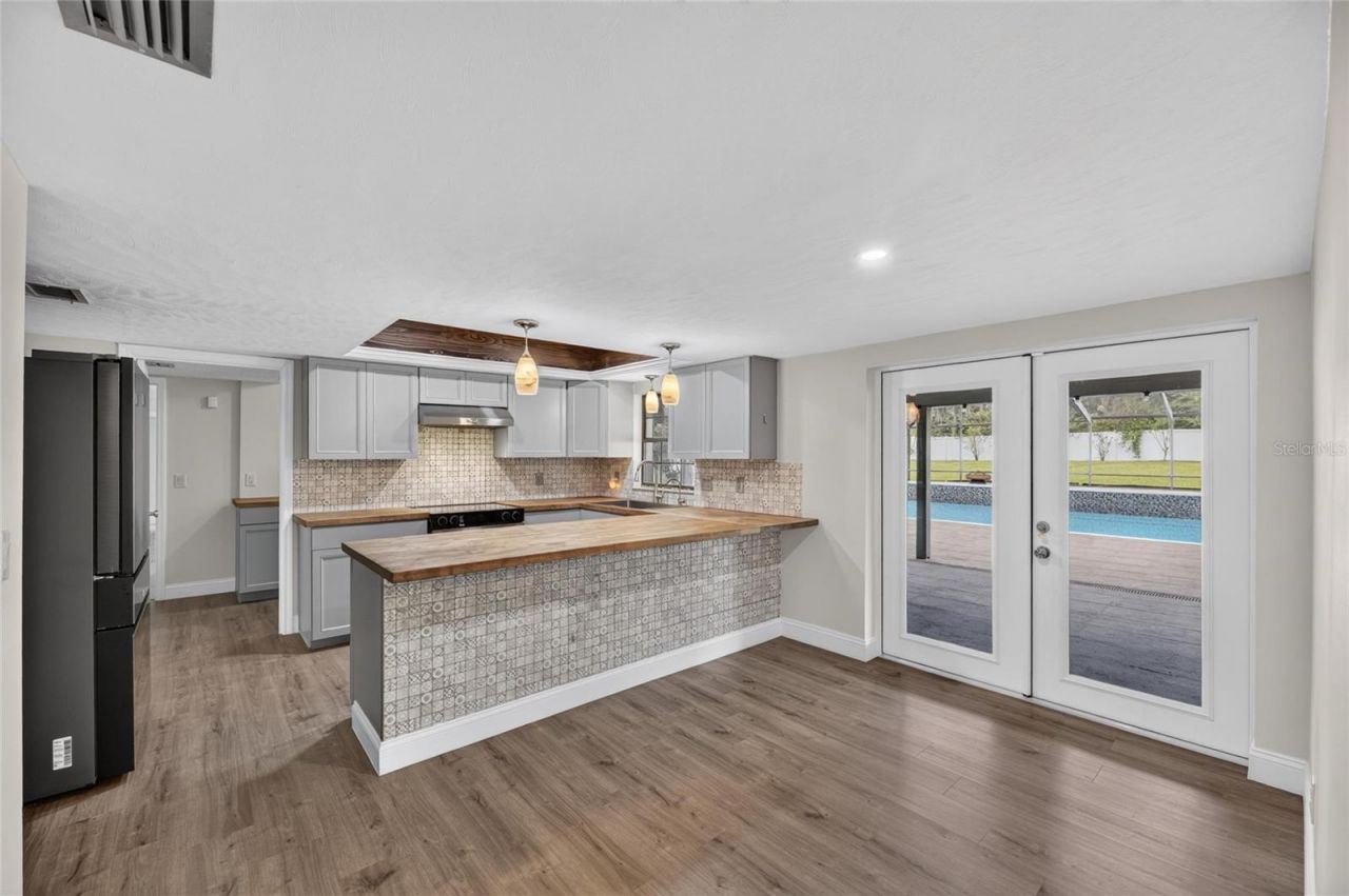 12603 Lake Hills Drive , Riverview, FL 33569 Photo