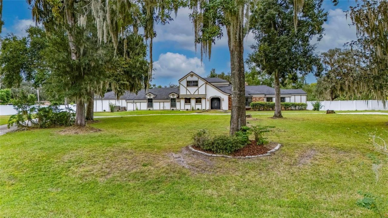 12603 Lake Hills Drive , Riverview, FL 33569 Photo