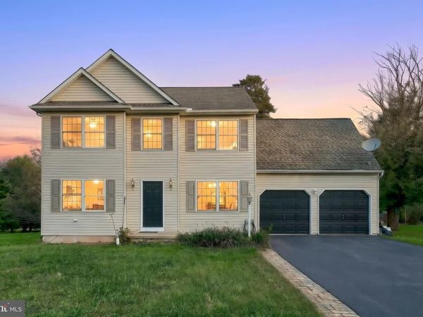 3241 WALKER AVENUE, DOVER, PA 17315
