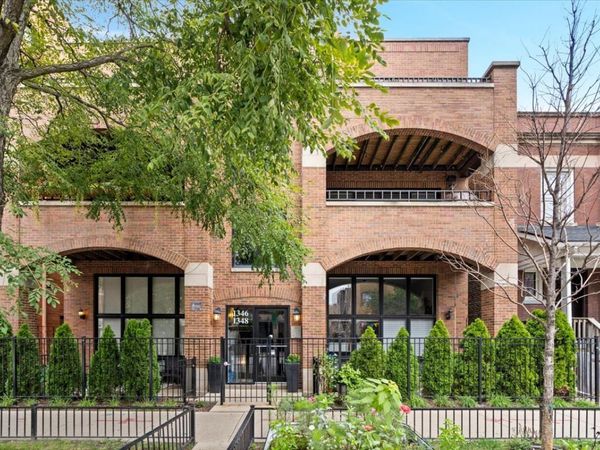 Unit 3E, Chicago, IL 60613