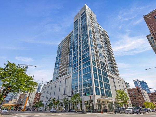 757 N Orleans Street , Unit 1901, Chicago, IL 60654