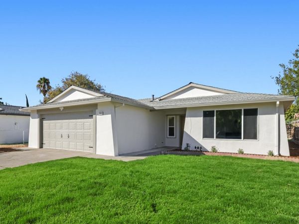 7349 Arutas Dr, North Highlands, CA 95660