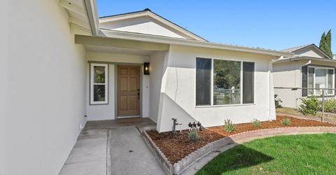 7349 Arutas Dr, North Highlands, CA 95660 Photo