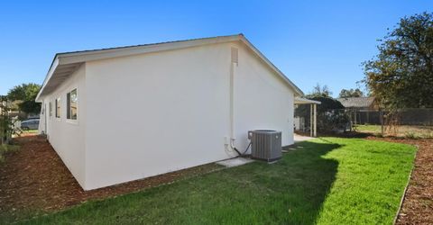 7349 Arutas Dr, North Highlands, CA 95660 Photo