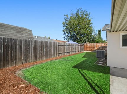 7349 Arutas Dr, North Highlands, CA 95660 Photo