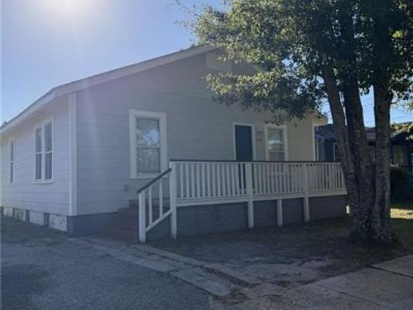 609 Wisconsin Avenue , Mobile, AL 36604