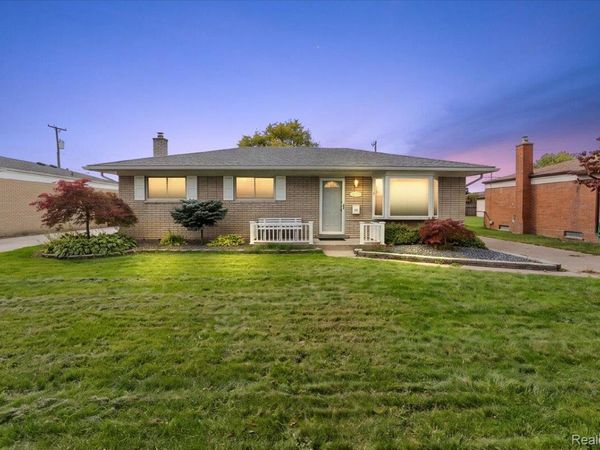 33759 Cornelissen Drive , Sterling Heights, Mi 48312