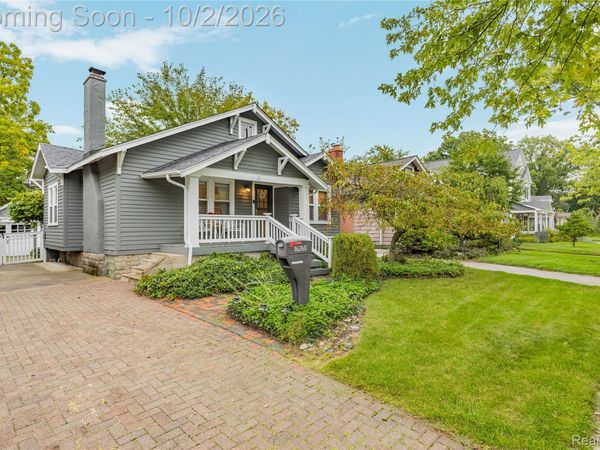 16260 Birwood Avenue, Beverly Hills Village, Mi 48025
