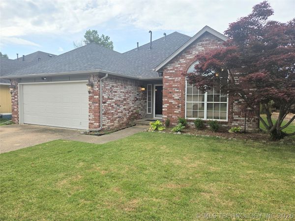 5216 E 90th Street , Tulsa, OK 74137
