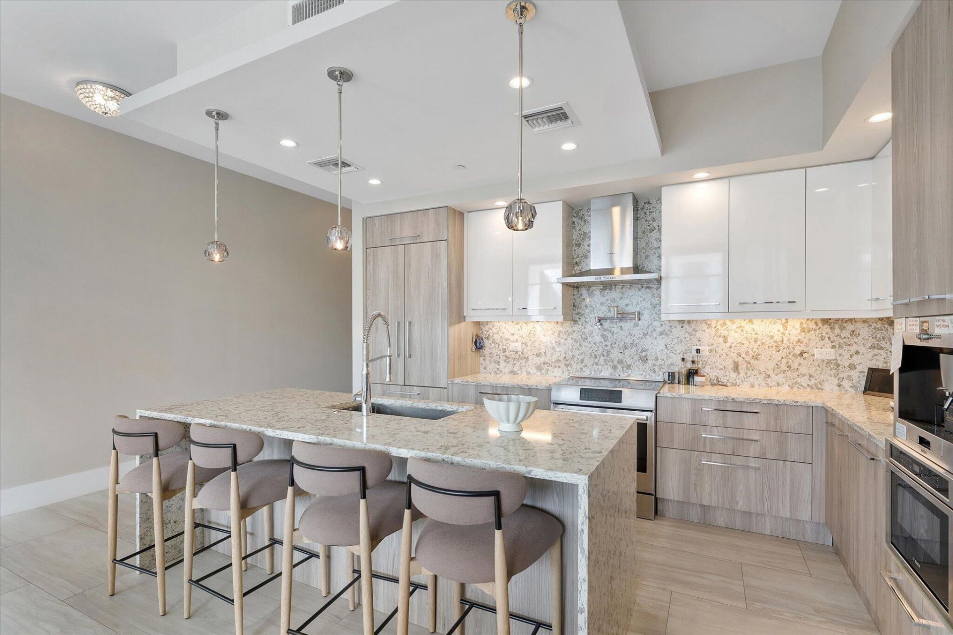 161 Isle Of Venice Drive, Unit 203, Fort Lauderdale, FL 33301 Photo