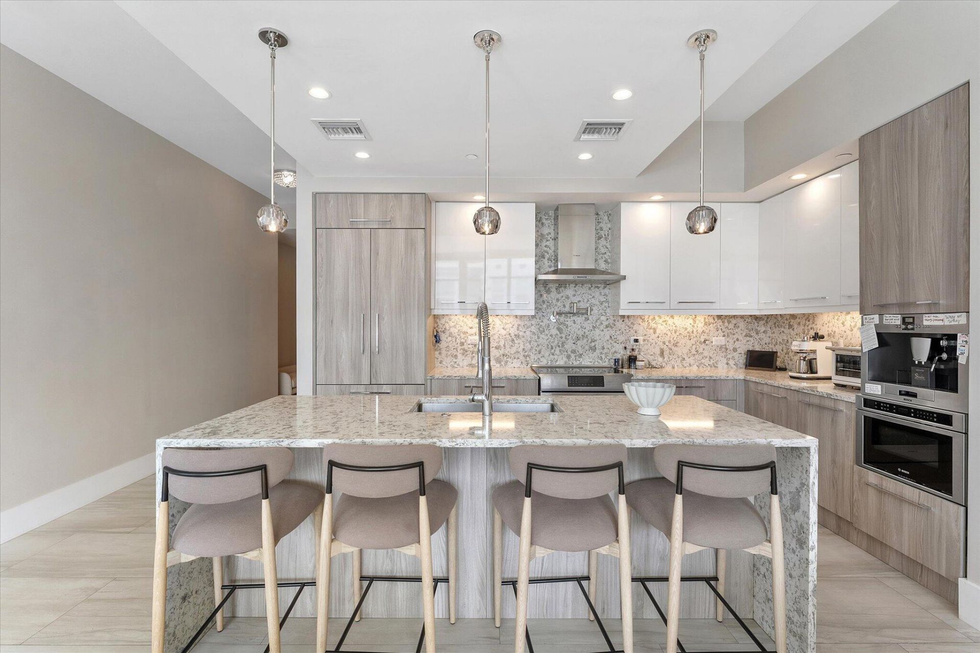 161 Isle Of Venice Drive, Unit 203, Fort Lauderdale, FL 33301 Photo