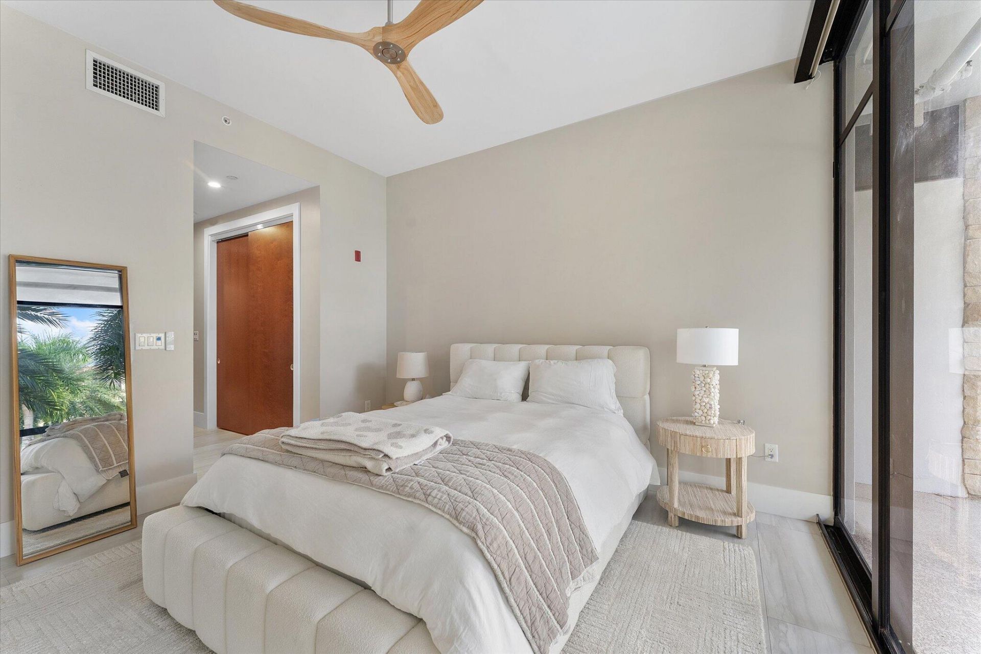 161 Isle Of Venice Drive, Unit 203, Fort Lauderdale, FL 33301 Photo
