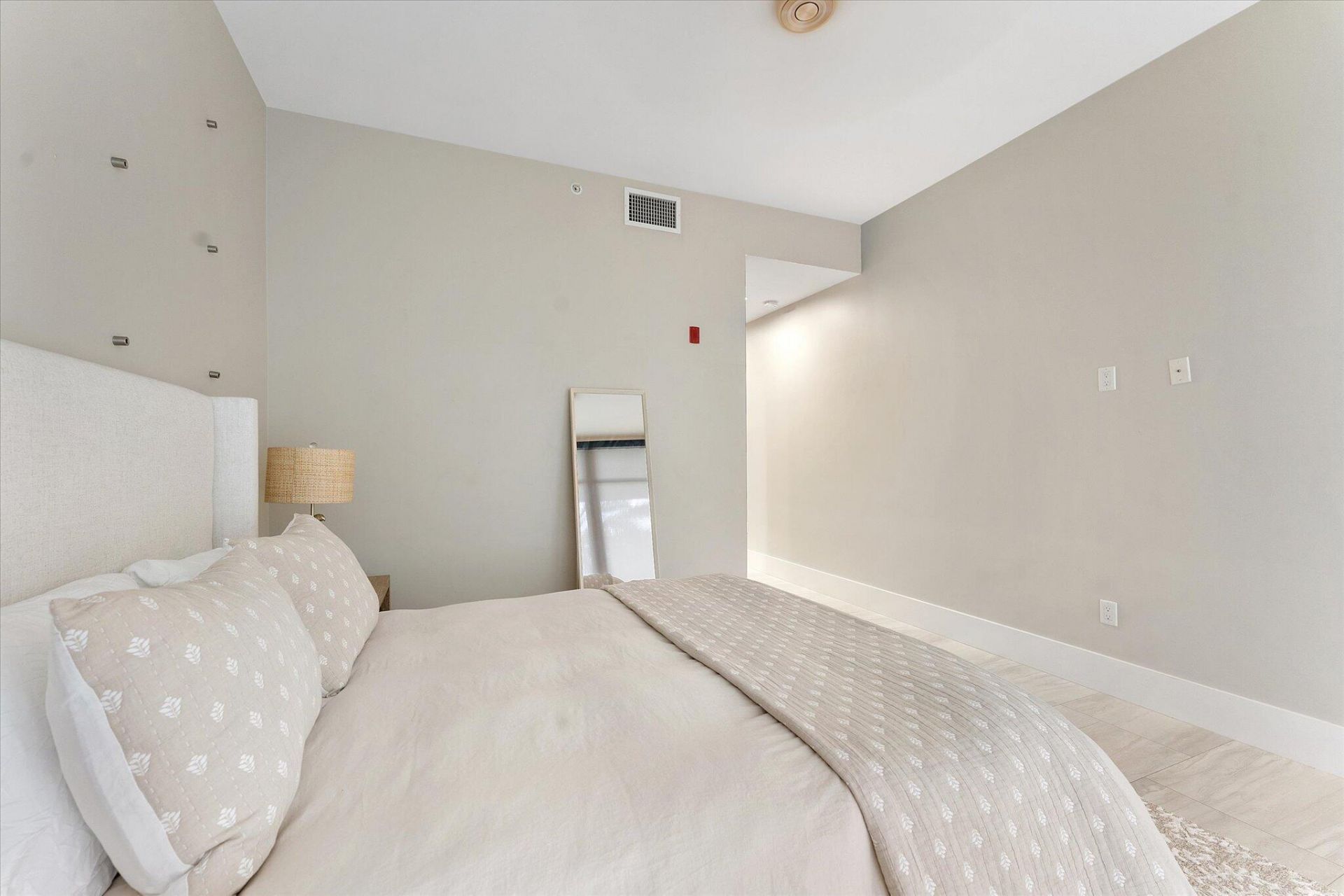 161 Isle Of Venice Drive, Unit 203, Fort Lauderdale, FL 33301 Photo