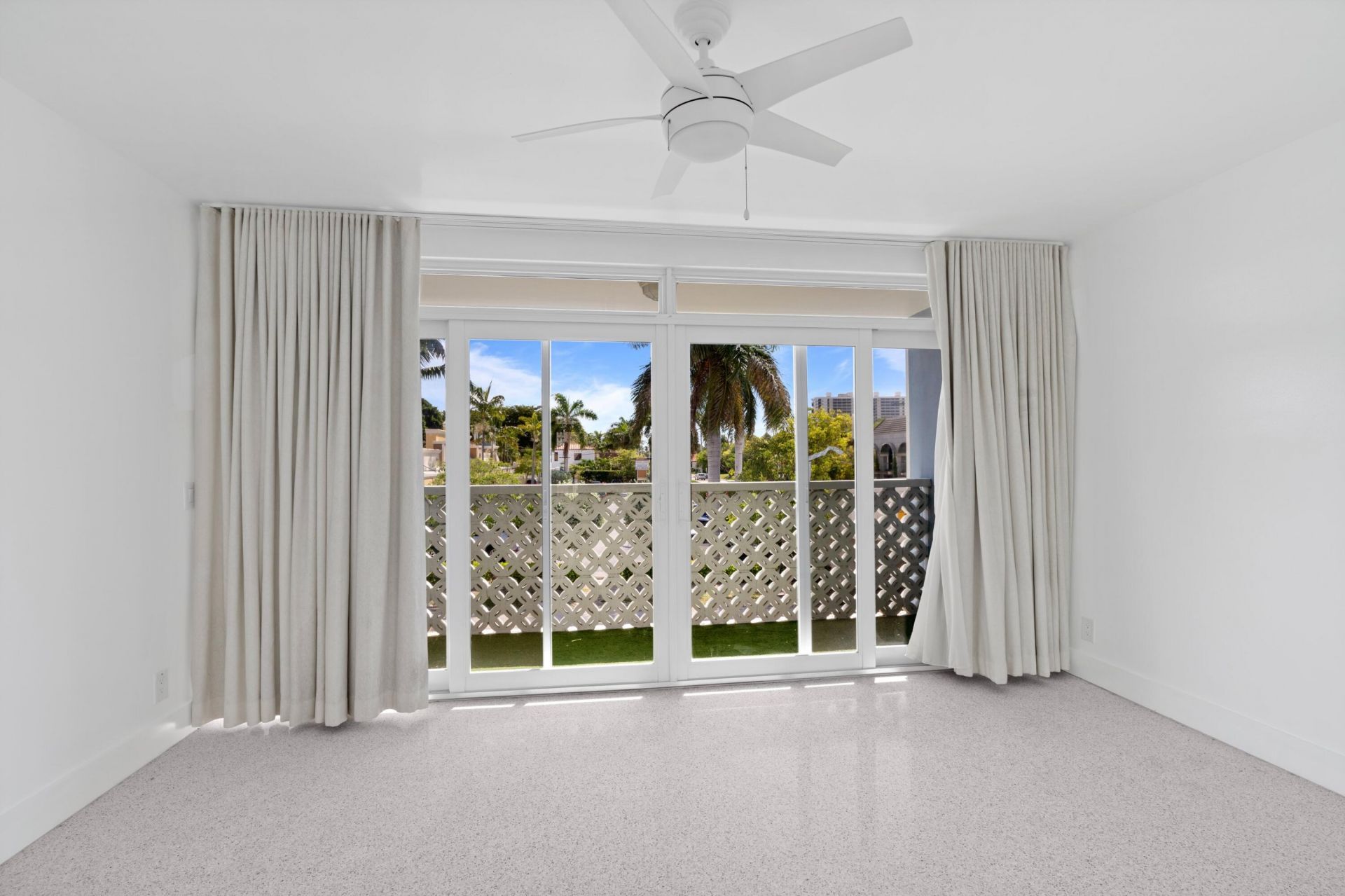 55 NE Spanish Trail, Unit 2010, Boca Raton, FL 33432 Photo