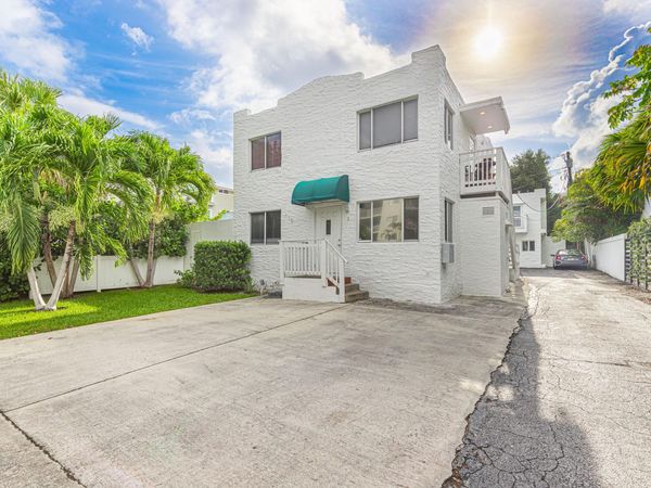 110 NE 16th Terrace, Unit 1-3, Fort Lauderdale, FL 33301