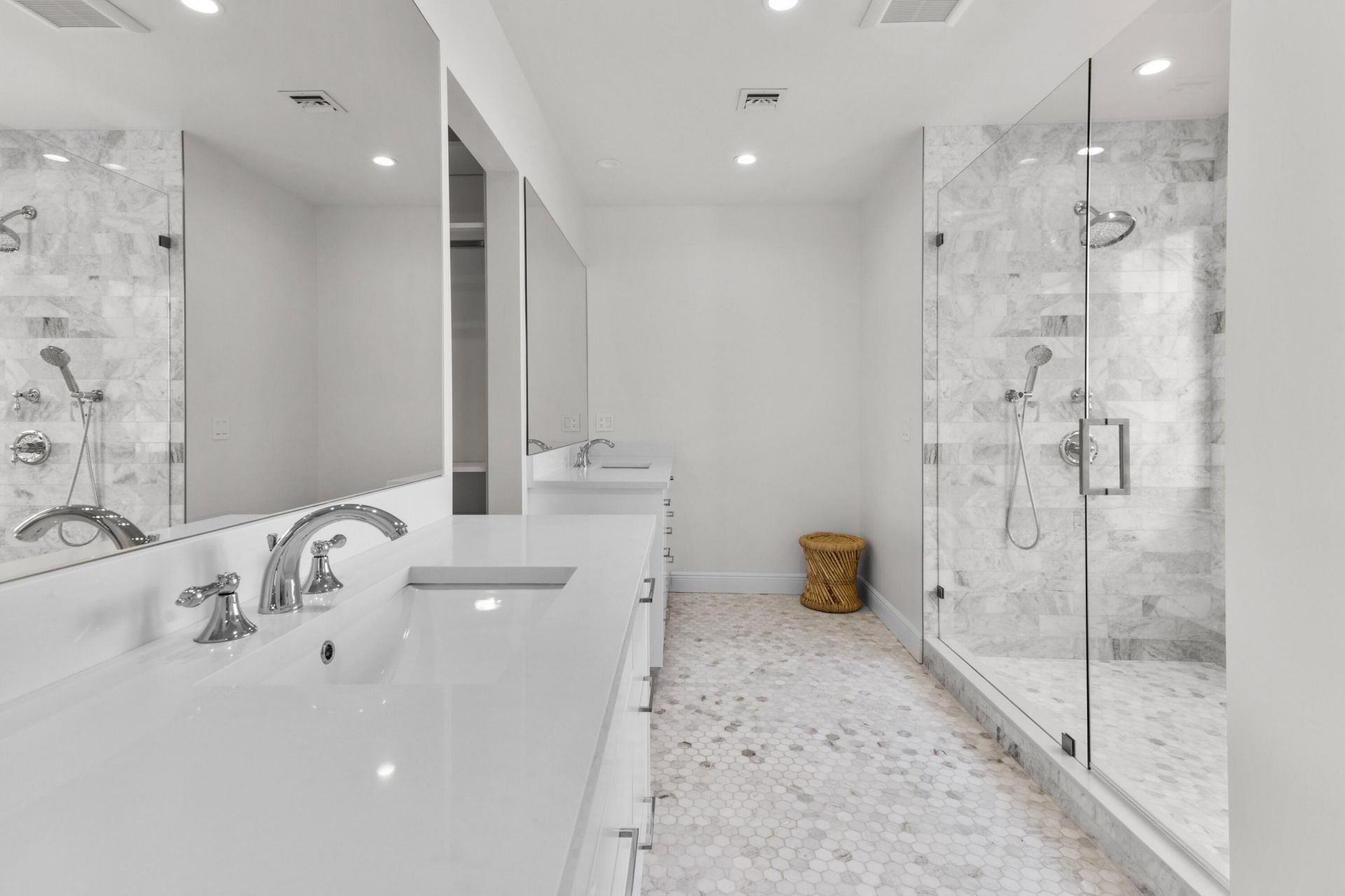 225 Monroe Drive, West Palm Beach, FL 33405 Photo