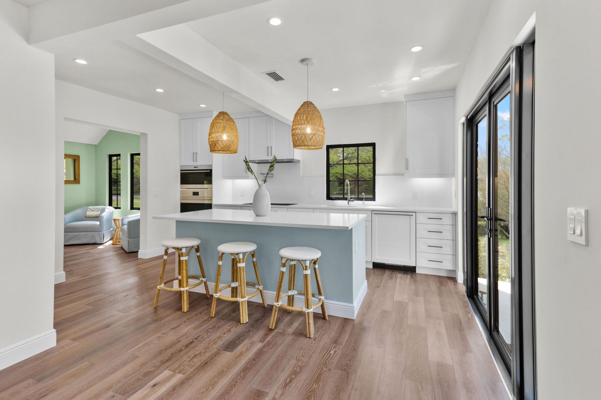 225 Monroe Drive, West Palm Beach, FL 33405 Photo