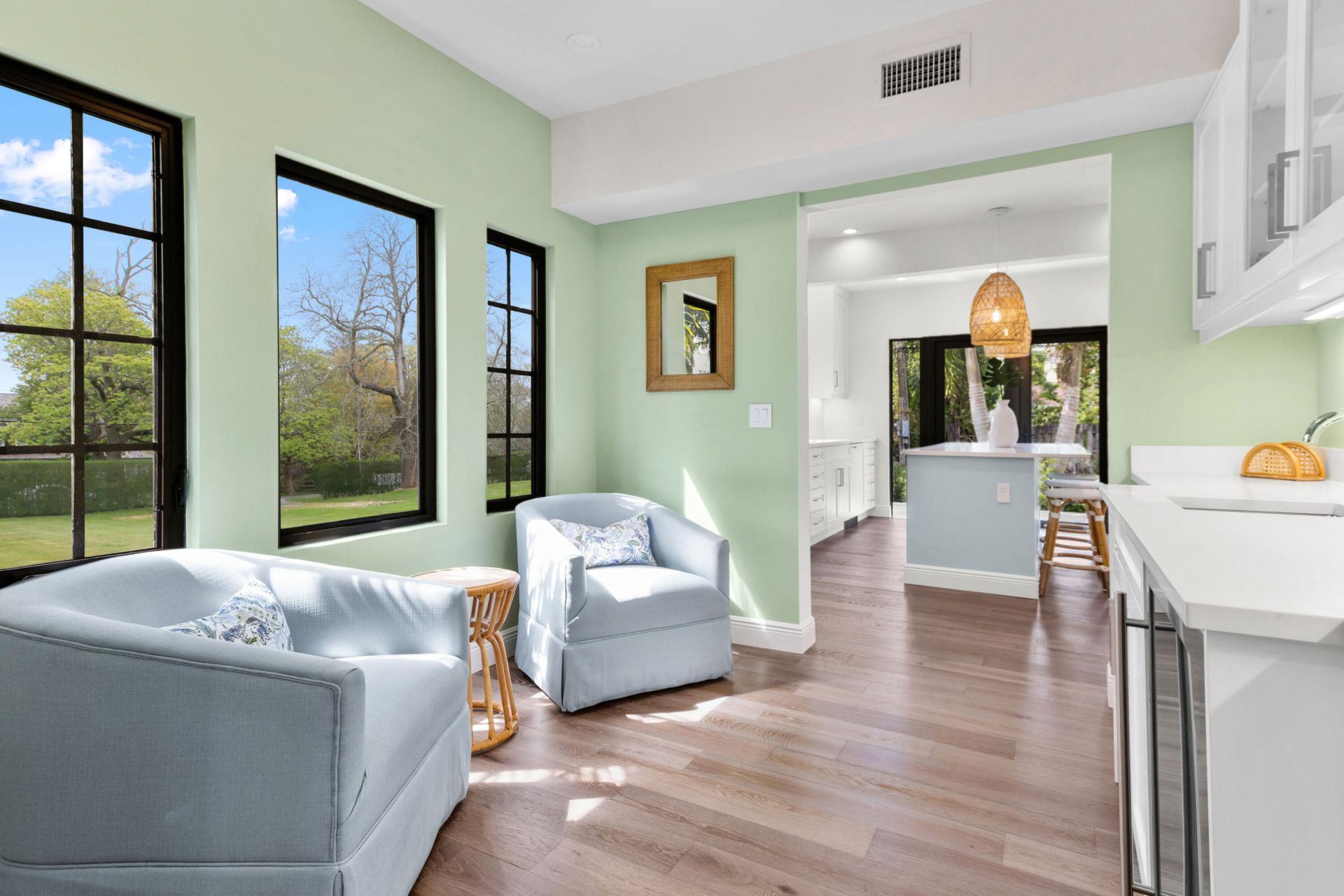 225 Monroe Drive, West Palm Beach, FL 33405 Photo