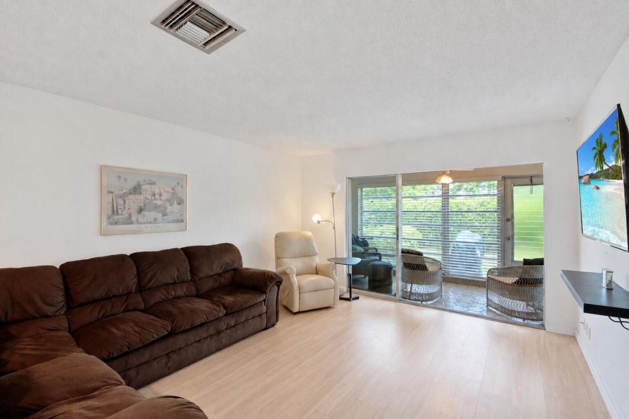 13670 Via Flora, Unit B, Delray Beach, FL 33484 Photo