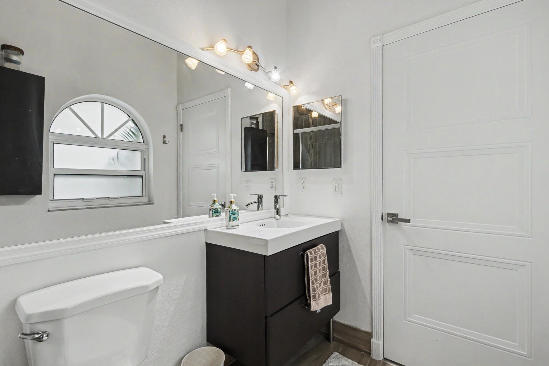 3821 NW 121st Avenue, Sunrise, FL 33323 Photo