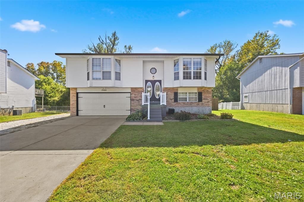 2466 Lombard Lane, Imperial, MO 63052 Main Photo