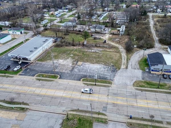 1710 W Osage Street , Pacific, MO 63069