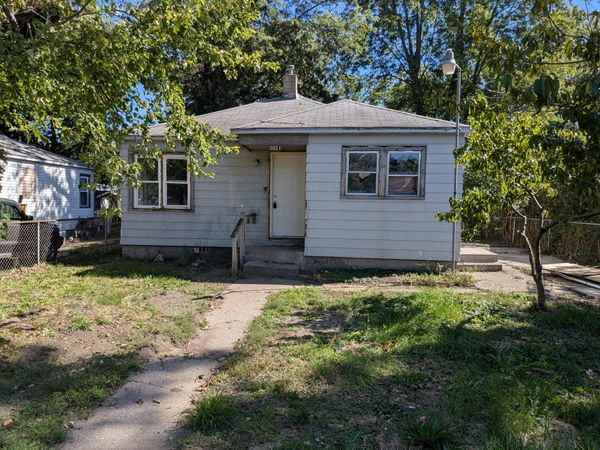 3021 Clay Street , Lake Station, IN 46405