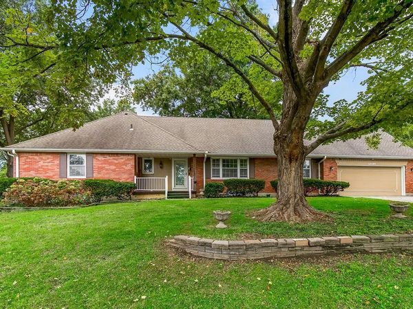 12107 Oak Ridge Road, Independence, MO 64052