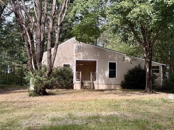 6515 Creek Run Road , Walkertown, NC 27051