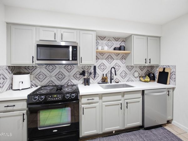 3402 N 32nd Street, Unit 163, Phoenix, AZ 85018