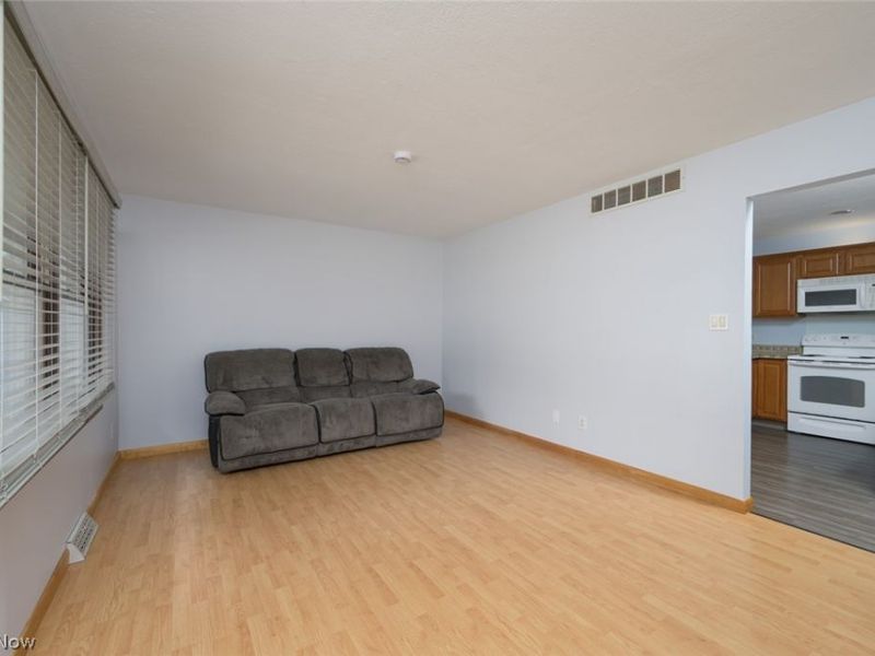 3744 Pelham Lane, Kent, OH 44240 Photo 4