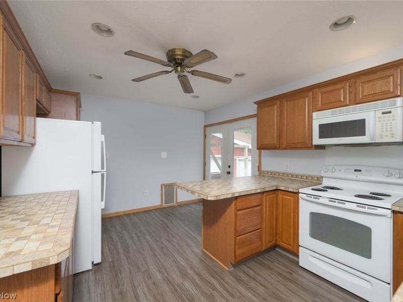 3744 Pelham Lane, Kent, OH 44240 Photo 6