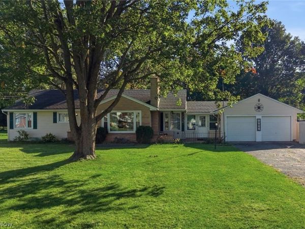1023 Mount Auburn Drive , Ashland, OH 44805